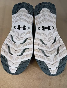 Bazár -  Pánska bežecká obuv Under Armour Charged Bandit Storm TR 2 SP-BLK  EUR 44,5