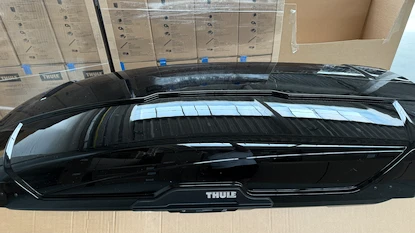 Bazar -  Strešný box Thule Motion XT XL Shine Black