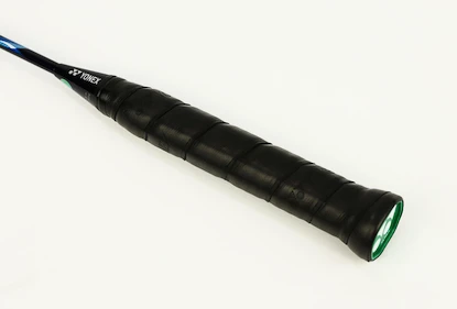 Bedmintonová raketa Yonex Nanoflare 600