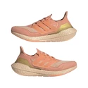 Dámska bežecká obuv adidas  Ultraboost 21 Ambient Blush