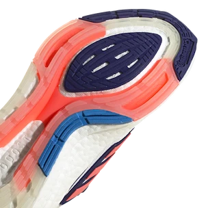 Dámska bežecká obuv adidas  Ultraboost 22 W Crystal White