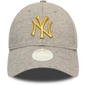 Dámska šiltovka New Era 9Forty Metallic Logo MLB New York Yankees sivá