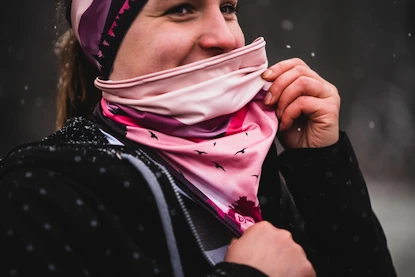 Nákrčník Bjež® Storm HILLS pink