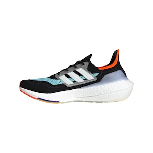 Pánska bežecká obuv adidas  Ultraboost 21 CBlack