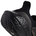 Pánska bežecká obuv adidas  Ultraboost 21 Core Black
