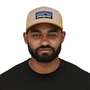 Šiltovka Patagonia  P-6 Logo Trucker Hat Oar Tan
