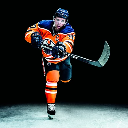 Connor McDavid vo výstroji CCM Jetspeed