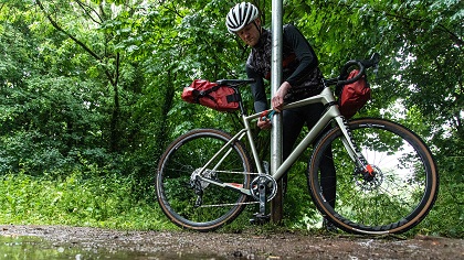 uťahovací pásik na bicykel Hiplok Z Lok Combo